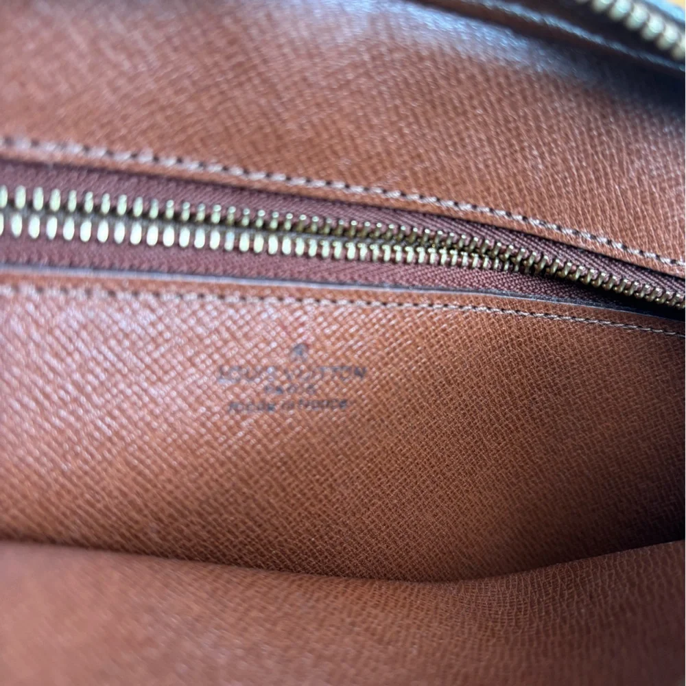 Louis Vuitton Marly Dragonne Vintage Wristlet Monogram Clutch
